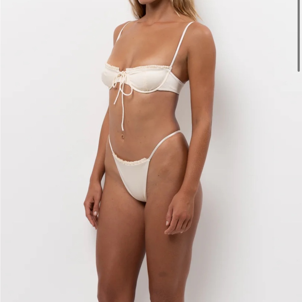 NWT Belle The Label bikini